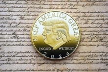 Học giả: Ông Trump không kích Iran dựa trên Điều II của Hiến pháp, giống Obama và Clinton