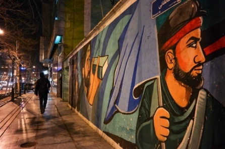 Lãnh tụ mới Iran vẫn im tiếng sau hơn 48 giờ, vai trò IRGC gây nhiều nghi vấn