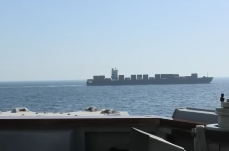 Video: Tàu chở hàng của Iran bị lực lượng Mỹ bắn vì vi phạm lệnh phong tỏa