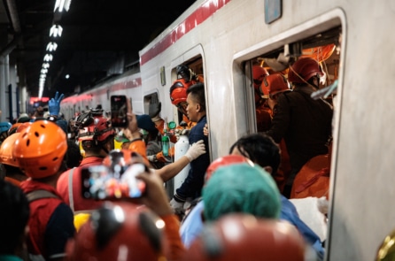 Tai nạn tàu nghiêm trọng ở Indonesia: 14 người thiệt mạng, 84 người bị thương