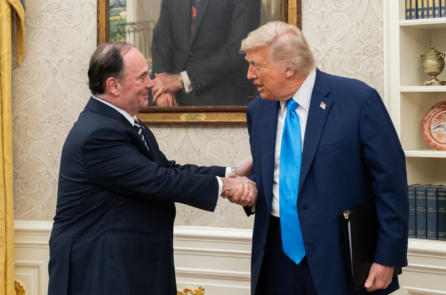 Vì sao Bộ trưởng Hải quân Mỹ Phelan từ chức? Ông Trump tiết lộ lý do