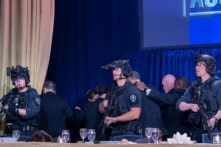 Nổ súng tại dạ tiệc phóng viên Nhà Trắng, ông Trump công bố video và ảnh nghi phạm