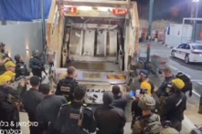 Israel phát hiện 68 người Palestine ẩn trong xe rác khi kiểm tra an ninh