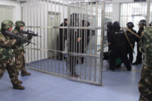 Cựu cảnh sát Tân Cương đào tẩu sang Đức, tiết lộ sự thật về các trại tập trung