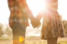 4 “đặc quyền” chỉ người đàn ông yêu thật lòng mới dành cho bạn