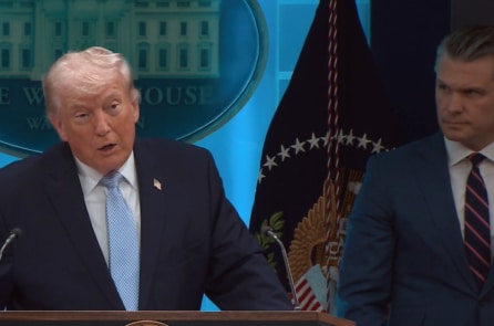 Quá trình giải cứu thành viên F-15E đầy kịch tính: Ông Trump nói sẽ ghi vào sử sách