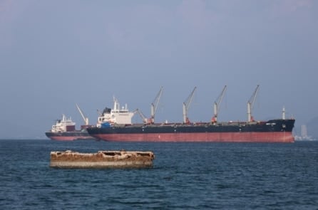 Ông Trump chỉ trích việc Iran cản trở tàu chở dầu đi qua Eo biển Hormuz