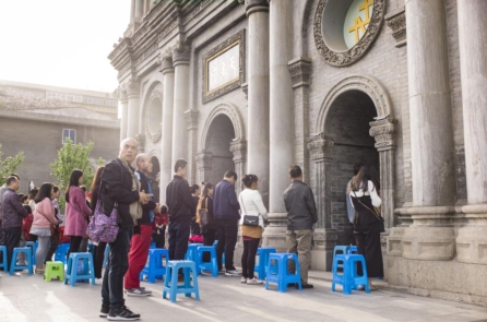 Báo cáo của HRW: ĐCSTQ siết chặt kiểm soát Công giáo