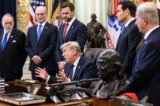 Ông Trump: Lệnh phong tỏa eo biển Hormuz khiến Iran “nghẹt thở”