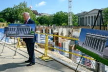 Ông Trump: Phòng tiệc mới ở Nhà Trắng có hầm ngầm 6 tầng, mái có căn cứ drone