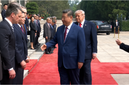 Khoảnh khắc ông Tập bắt tay ông Rubio và nụ cười mỉm của ông Trump [Video]