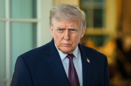 Ông Trump: “Có thể xóa sổ toàn bộ năng lực quân sự Iran trong khoảng một ngày”