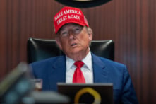 Ông Trump: Đồng hồ đang tích tắc, Iran phải hành động ngay, nếu không sẽ chẳng còn gì