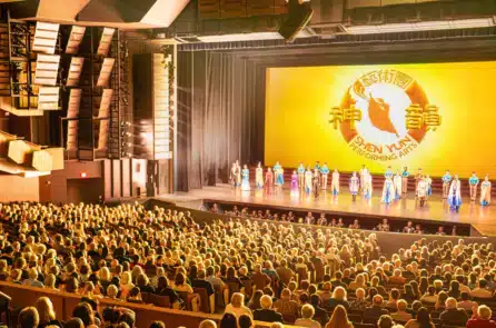 LSQ Trung Quốc gây áp lực với quan chức Vancouver để hủy show diễn của Shen Yun