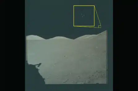 Bí ẩn hạ cánh Mặt Trăng Apollo: Điểm sáng UFO như đèn pha tàu lao tới