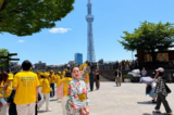 Bóng dáng cô độc của cô gái 19 tuổi du học nơi xứ người dưới chân tháp Tokyo