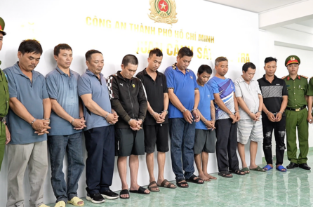 TP.HCM khởi tố 35 người trong đường dây mua bán hơn 2,4 tấn xyanua 