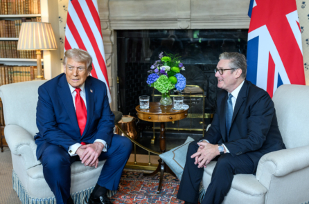 Tổng thống Trump nói Thủ tướng Anh Keir Starmer sẽ từ chức