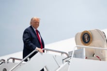 Nhà Trắng tiết lộ lý do ông Trump đột ngột đổi chuyên cơ Không lực Một