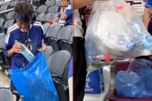Hình ảnh đẹp tại World Cup: Cổ động viên Nhật Bản dọn rác sau trận đấu