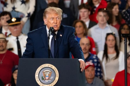 Blog: Tại sao Trump không lật đổ chính quyền Iran? Blog: Tại sao Trump không lật đổ chính quyền Iran?