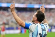 Messi đăng quang ngôi vua phá lưới World Cup; Argentina đánh bại Áo 2-0