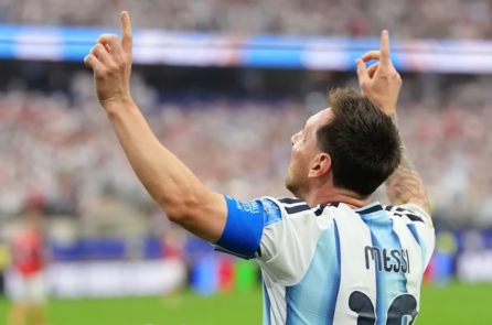 Messi đăng quang ngôi vua phá lưới World Cup; Argentina đánh bại Áo 2-0