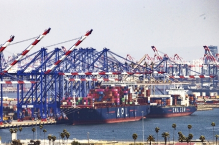 Cước container từ châu Á sang Mỹ tăng 109% từ khi xung đột  Mỹ và Iran