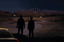 UFO từng xâm nhập pháo đài quân sự Mỹ, lượn vòng nhiều giờ và liên tục “phân tách”
