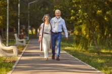 Người mắc chứng sa sút trí tuệ ngày càng tăng; 3 thói quen giúp giảm nguy cơ