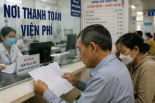 Người dân Việt Nam vẫn phải chi tiền túi quá lớn cho y tế 