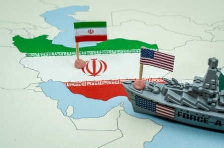 Mỹ và Iran đồng ý ngừng bắn, sẽ tiến hành cuộc hội đàm khẩn cấp tại Doha vào thứ Ba