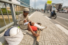 TPHCM đề nghị người dân không cho tiền người xin ăn