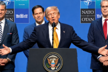 Ông Trump trả lời Đài Truyền hình NTD: Điều nguy hiểm hơn cả chiến tranh