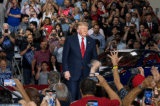 Ông Trump phát biểu tại bang Michigan: Dùng thuế quan để hỗ trợ ngành ô tô