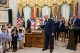 Ông Trump chính thức khởi động ‘Trump Account’, tài khoản đầu tư dành cho trẻ em Mỹ