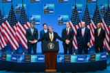 Ông Trump: Sẽ cắt đứt mọi quan hệ thương mại với Tây Ban Nha