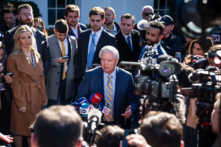 TNS. Lindsey Graham qua đời: Giới chính khách chia buồn; ông Trump ra lệnh treo cờ rủ cả nước