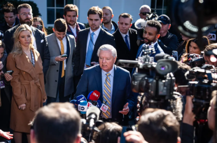 TNS. Lindsey Graham qua đời: Giới chính khách chia buồn; ông Trump ra lệnh treo cờ rủ cả nước