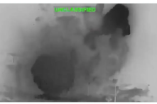 VIDEO: Mỹ phá hủy tháp giám sát mà Iran sử dụng để theo dõi các tàu buôn