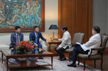 Đại sứ Trung Quốc bị chỉ trích vì bênh vực video bị cho là xúc phạm Philippines