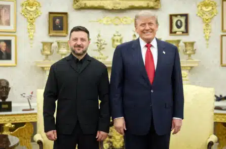 Ông Trump gặp ông Zelensky, thảo luận cấp phép sản xuất tên lửa Patriot
