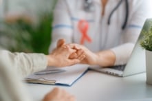 WHO: Số ca mắc ung thư dự kiến sẽ tăng vọt trong tương lai