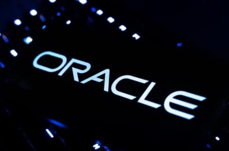 Bộ Chiến tranh Mỹ ký hợp đồng phần mềm doanh nghiệp 7 tỷ USD với Oracle
