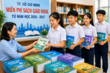 TP.HCM chi 150 tỷ đồng mỗi năm để miễn phí sách giáo khoa cho học sinh 