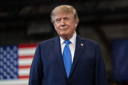 Ông Trump: Nước nào ủng hộ Iran sẽ phải đối mặt với hậu quả kinh tế mang tính hủy diệt