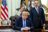 Ông Trump kêu gọi các công ty Canada chuyển sang Mỹ để tránh thuế quan
