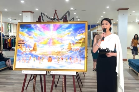 Triển lãm nghệ thuật mừng 20 năm Shen Yun chính thức khai mạc ở Midtown Manhattan
