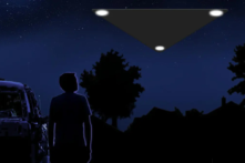 Lầu Năm Góc: UFO hình tam giác, hình cầu liên tục xuất hiện tại căn cứ Mỹ