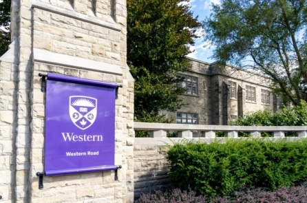4 sinh viên TQ tại Canada đối mặt 19 cáo buộc mới trong vụ nghi chế tạo chất nổ